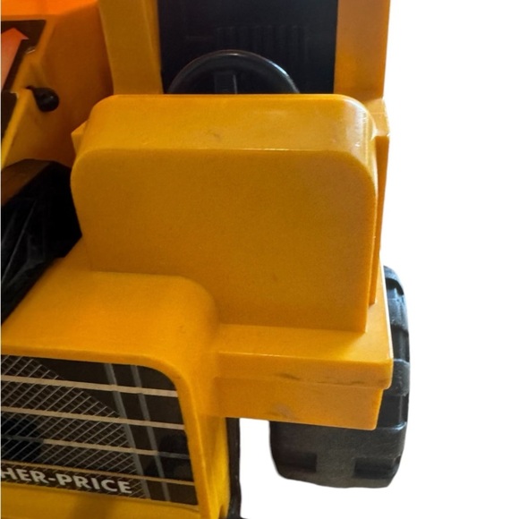 VTG Fisher-Price 1985 Husky Helpers People Power Dump Truck Works Great - Picture 2 of 10